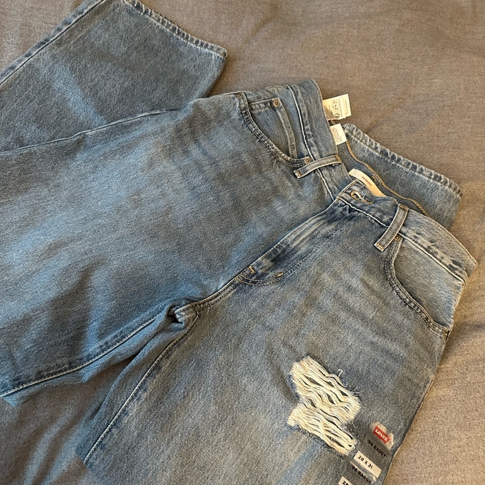 Levi's Women's Blue Jeans with Distressed Detail